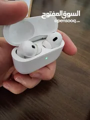  1 بسعر حرق بحالة ممتازة apple airpods pro 2