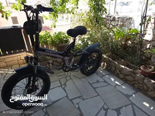  2 للبيع بسكليت كهربا نوع Robot بحالة ممتازة بدون بطاريه