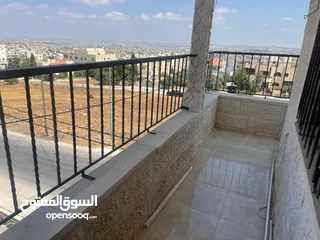  5 شقه للايجار