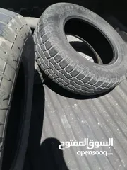  2 ثلاث فردات كوشوك بحاله جيده للبيع قياس18 بسعر75دينار