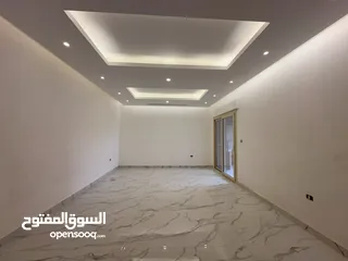  4 شقة فاخرة للبيع في عمان - دابوق -