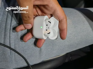  4 سماعات ايفون الجيل رابع