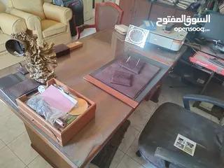  3 مكتب مدير للبيع