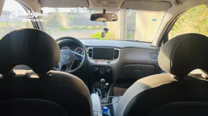  3 كيا ريو 2011