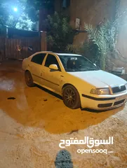  5 سكودا اوكتافيا 2004