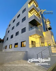  2 شقة شبه ارضي مساحة 155 متر داخلي 120 متر حديقه