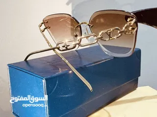  12 Sunglasses- نظارات شمسية