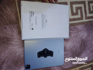  9 ايباد 11برو معالجM2