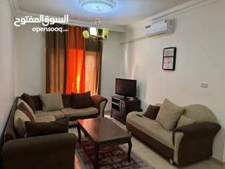  1 شقة   في الجبيهة للايجار عائلات او شباب فقط