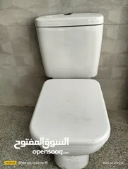  1 قاعدة حمام افرنجي لون ابيض Duravit 15 دينار