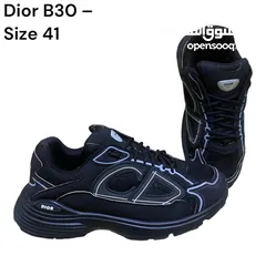  1 حذاء ستايل ومميز وأصلي بعد التاكد من المشتري للبيع حذاء Dior B30  المقاس: 41 من افخم واغلى الأحذية