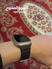  9 ساعة x8 ultra smart watch بحالة ممتازة جدا مع 7 كساتك