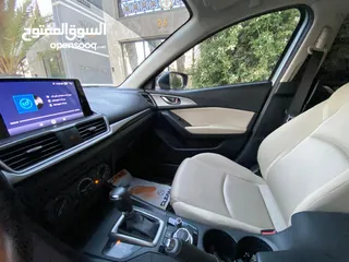  6 مازدا زوم 3 -  2019  بسعر 11600 دينار  كاش لون سلفر    لم تعمل سياحي او تطبيقات نهائي