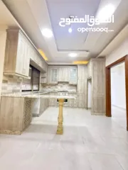  1 شقه مميزة للبيع في الطيرة رام الله طابق شبه ارضي