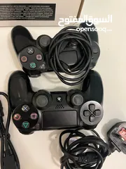  3 ps4 with 5 games and 2 controllers