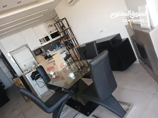  11 منزل دوبلكس رائع في جبيل بإطلالات مذهلة على البحر وغروب الشمس - 180,000 دولار