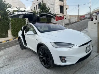  25 Tesla Model X 100D 2018