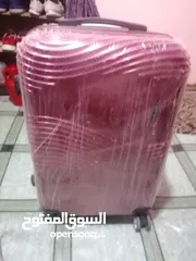  1 شنطه سفر جديده لم تستخدم