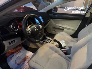  2 للبيع لنسر نظيف اللون ابيض ومن الداخل بيج