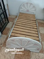  3 اثاث بيت للبيع فرشه مجوز + صوبة + سجادة