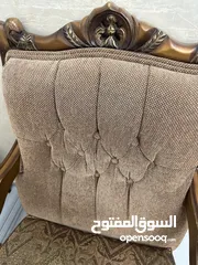  8 طقم كنب 9 مقاعد مستعمل بحالة جيدة + طقم طاولات سوكريت