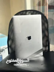  4 MacBook Pro (15-inch, 2017) Technical Specifications