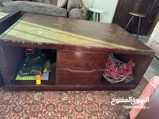  1 طاولة خشب وسطية مع طاولتان جانبيتان لغرفة الجلوس