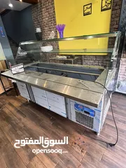  4 عدة مطعم وشاورما جاهزة للبيع  جديدة مع كفالتها استخدام 5 شهور فقط