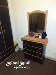  27 غرفة نوم شباب للبيع لاتيه