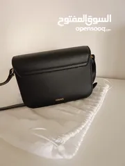  4 حقيبة نسائية نوع Versace اصلي