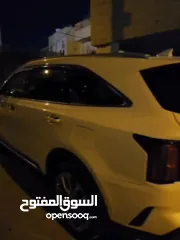  6 كيا سورينتو فل الفل اضافات 7 ركاب لون ابيض