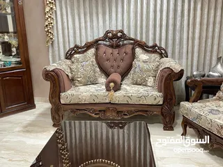  7 طقم كنب 7 مقاعد شبه جديد