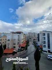  6 لقطه 240م وروف 120م في الجبيهه حي الريان بسعر مغري من المالك بسعر حرق