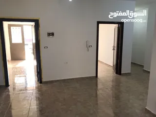  2 شقه فاخره للإيجار بجانب جامع بدر
