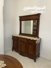 2 توابع طاولة سفرة بوفيه و بيرو
