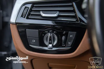  28 Bmw 530I 2023 M kit Gasoline   السيارة مميزة جدا و قطعت مسافة 75,000 كم فقط