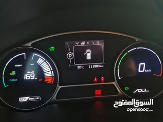  21 كيا سول كهربائية موديل 2018 لون ابيض وارد كوري