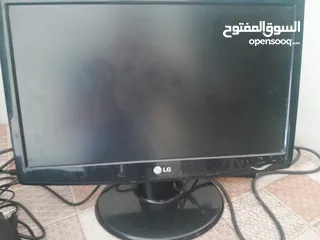  1 شاشه كمبيوتر نوع LG 10 دنانير شامل التوصيل