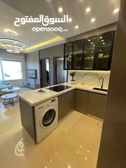  14 شقه استثمارية  للبيع او للايجار مفروش في الخامس - ref : 14676