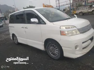  1 عرطه فوكسي2006كرت لون ابيض بدون جمارك السعر8500سعودي محتاج