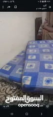  1 فرشات 2مستعمل بحال الجديد اشي مرتب وثقيل