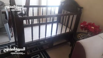  2 سرير بيبي خشب بلوط بحالة الجديد