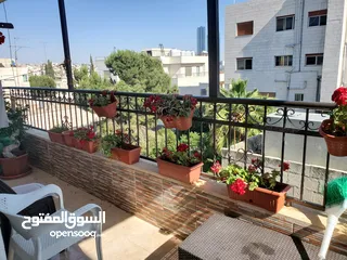  6 شقه طابقيه بمنطقه الروابي للبيع