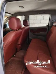  2 تيوتا هايلوكس 2011