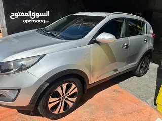  6 كيا سبورتاج2011 ديزل دفع رباعي ترخيص وتامين سنه فل اضافات بدون فتحه خاليه من الحوادث البيع كاش فقط