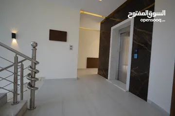  3 للبيع  فيلا مستقلة البناء ضمن كمباوند سبعة فلل ذات إطلالة خضراء جميلة  في منطقة بدر الجديده قرب دابو