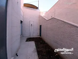  1 شقة طابق تسوية بمساحة 230 مع مترس للبيع في دابوق ( Property ID : 30287 )