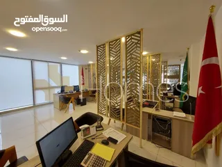  10 مكتب طابق اول في مجمع فخم للايجار في الصويفية، مساحة المكتب 130م