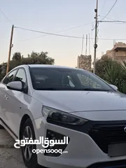  5 هيونداي ايونك