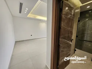  8 شقة فاخرة للبيع في منطقة الظهير - ref: 14486